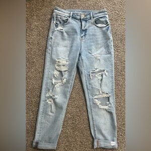 American Eagle distressed, stretch, jeans. Womens Size 4